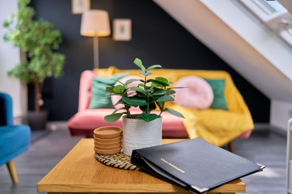 York City Central Apartment And Coffee Shop Esterno foto